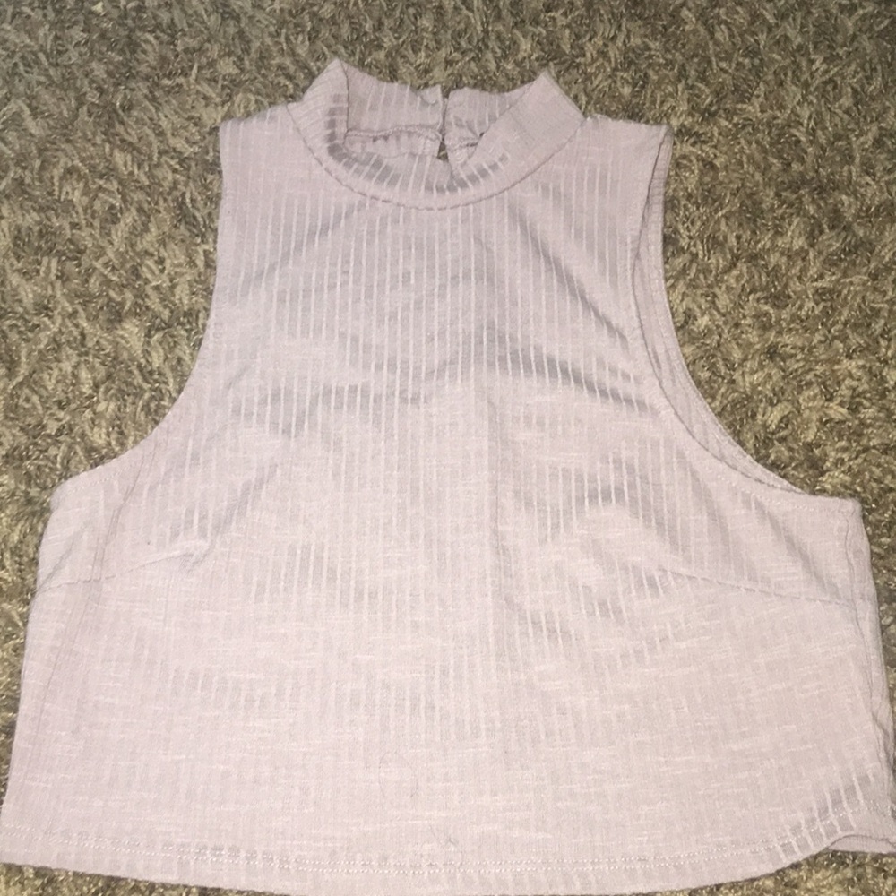 Lilac crop top, size:M fits more like a s